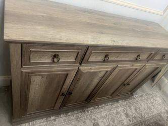 Buffet Table
