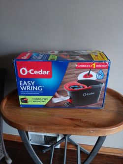  New In Box  O- Cedar Easywring Microfiber Spin Mop System 