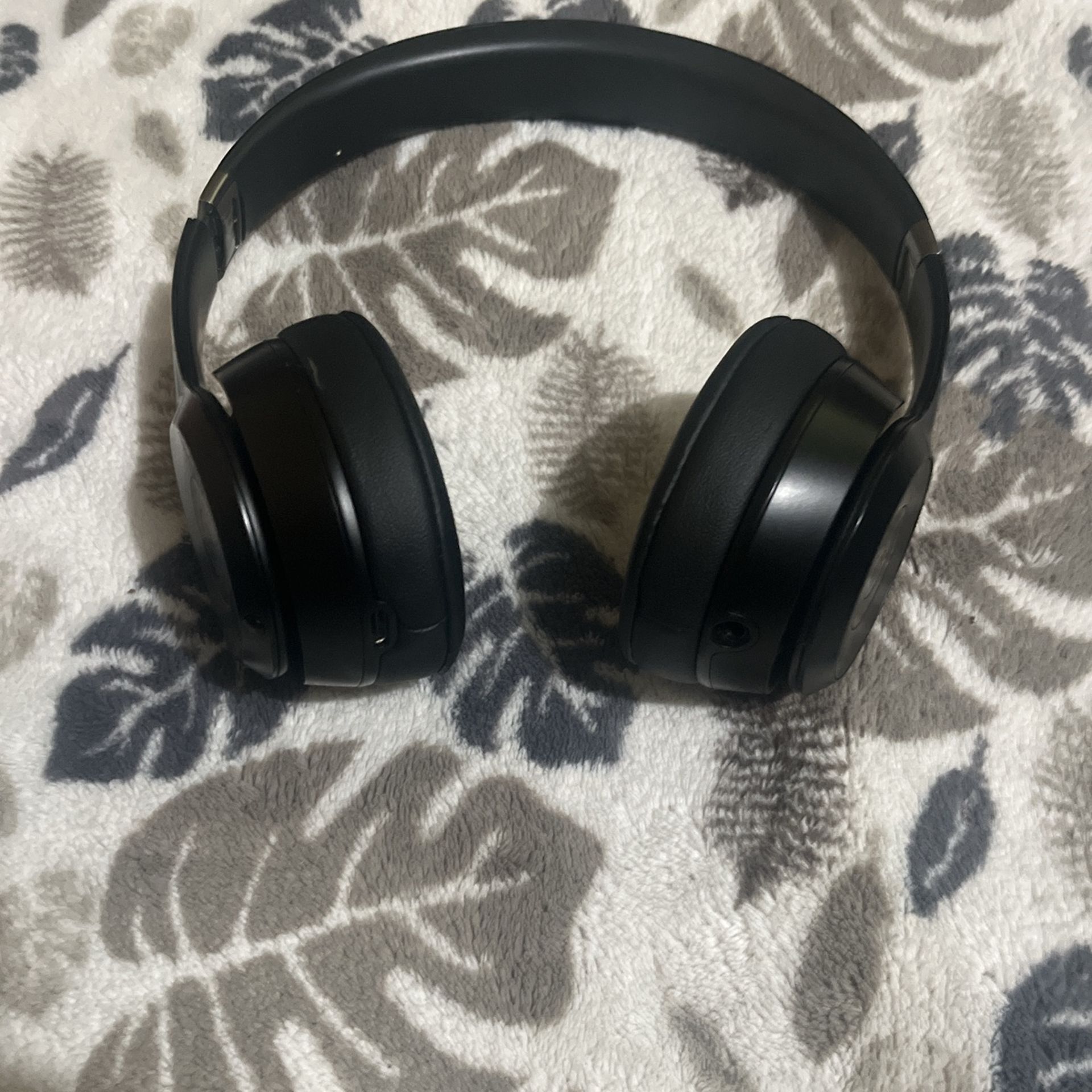 Beats Solo 4