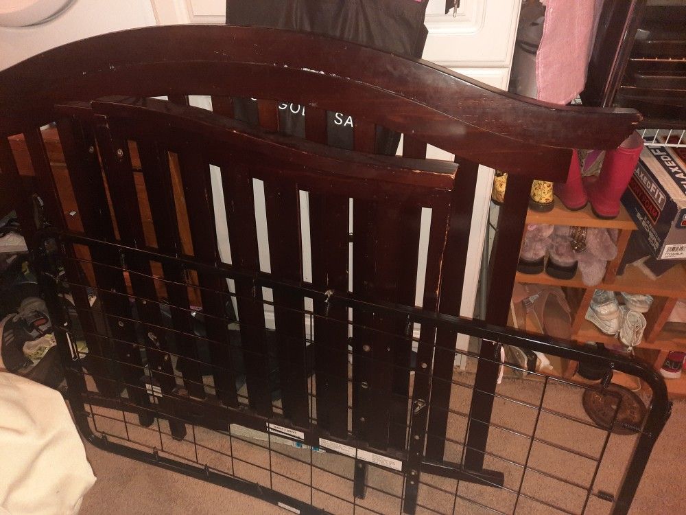 baby crib