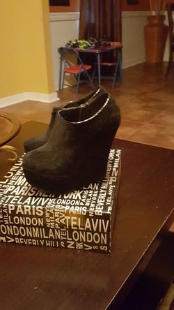 Black suede size7