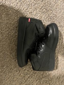 All black supreme Af1 size 11