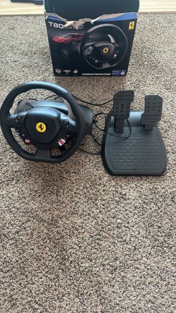 Playstation/ Xbox steering wheel