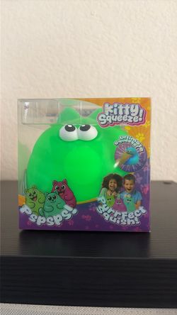Kitty Squeeze Green Squishy Cat Toy