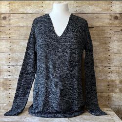 H&M Women's Black and White Marled V-Neck Sweater Size Small