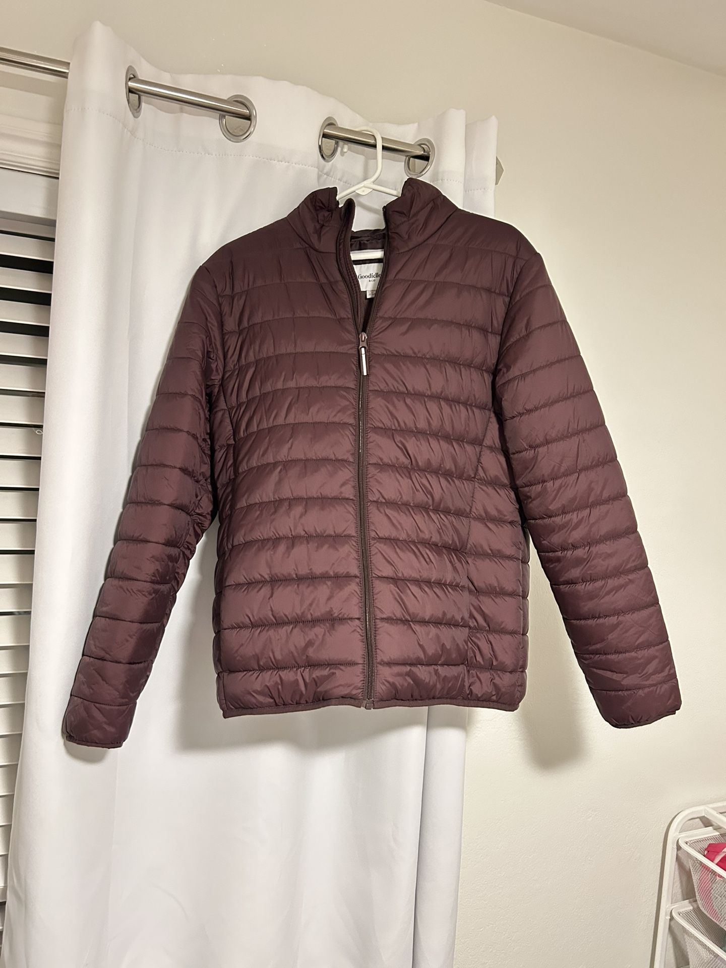 Mens Puffer Jacket Size M