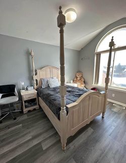 Bed room set