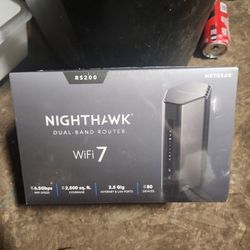 Nighthawk RS200 Internet Router