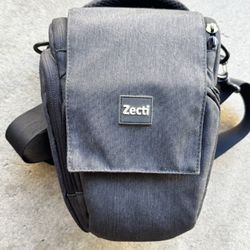Zecti Camera Bag – Great Condition