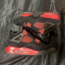 Air Jordan 4 Retro Red Thunder Size 9 Men