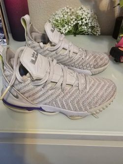 Women's Sneakers Size 3.5y 6.5 women's