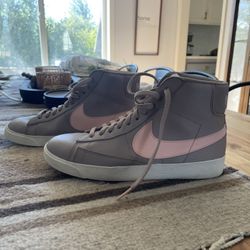 Women’s Nikes Highs 