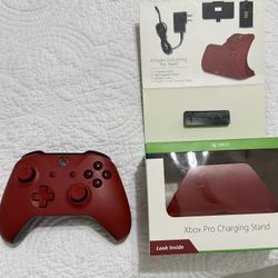 Xbox One Crontroller With Matching Charging Stand [Brand New!!]