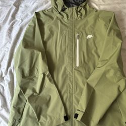 Nike Storm Fit Waterproof Jacket