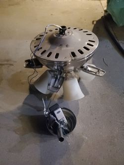 Free ceiling fan