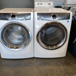 ELECTROLUX XL CAPACITY WASHER DRYER ELECTRIC SET 