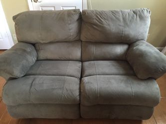 Recliner Loveseat best offer