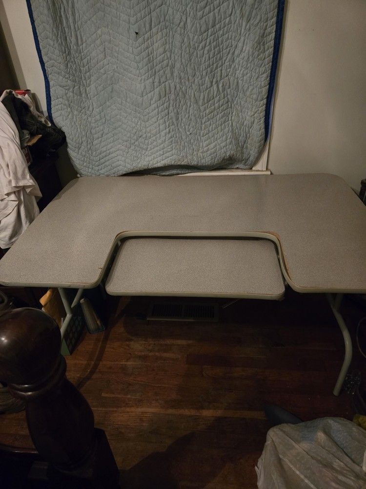 Computer Table 