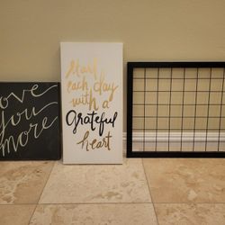 Wall Decoration 