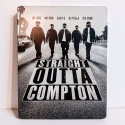 Straight Outta Compton Blu ray Limited Edition Steelbook Blu-ray + DVD Ex Cond