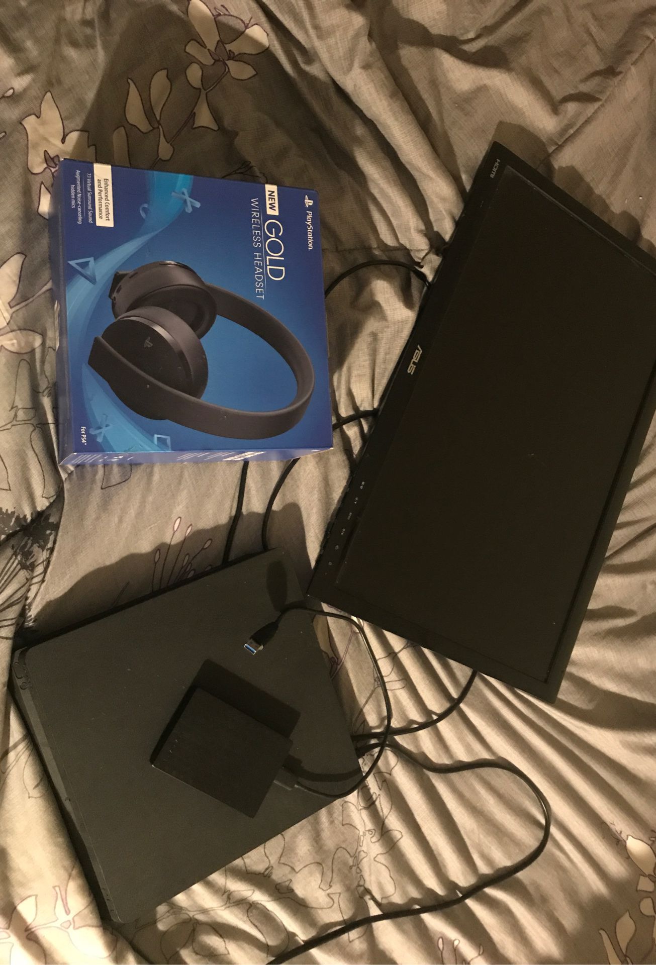 PS4 500 gbs with a 1tb seagate harddrive, and a couple more items