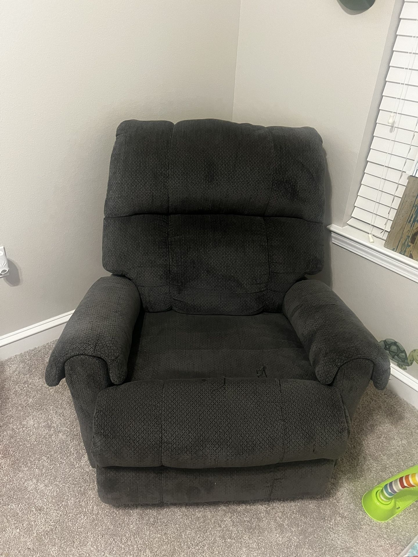 Reclining Movie Chairs
