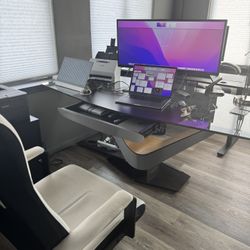 High-End Modern Office Furniture Set – Desk, Credenza, & Coffee Table - $300 (Glendale)