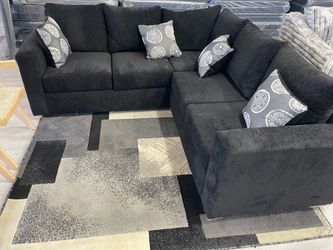 BLACK L-SHAPED SECTIONAL