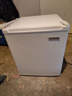 Artic Fresh Small Fridge