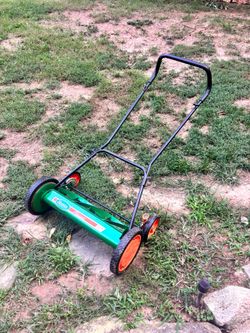 Scotts 20" reel push mower like new