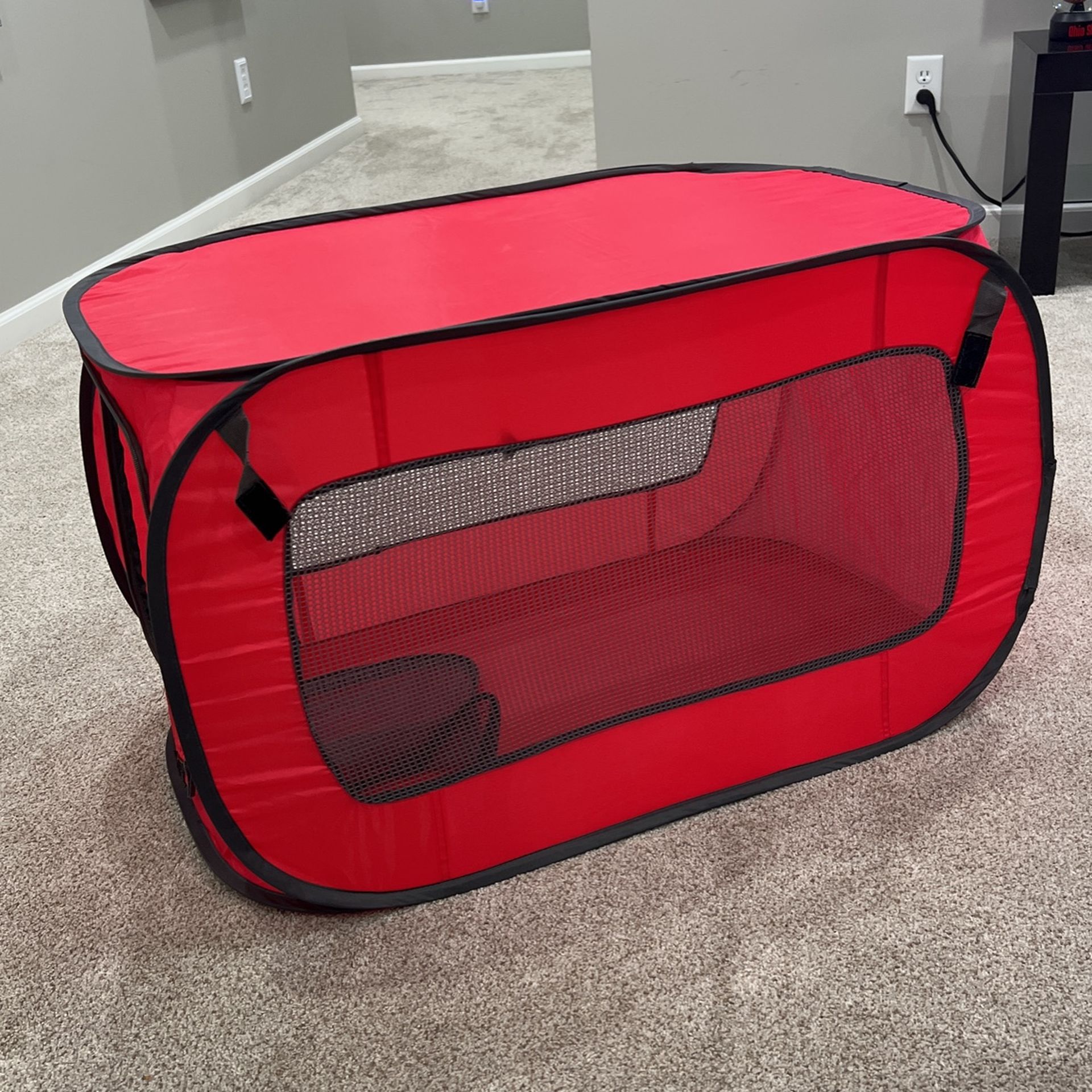 Portable Pop Up Dog Crate - Red