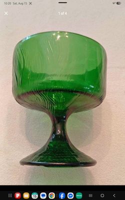 Hoosier Glass 4031 Emerald Green Textured Pedestal Bowl