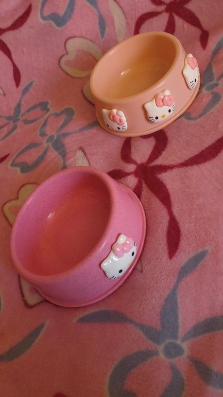 hello kitty pet bowls.