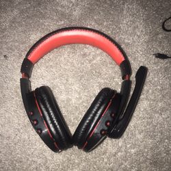 Bluetooth headphones for Xbox or PS4