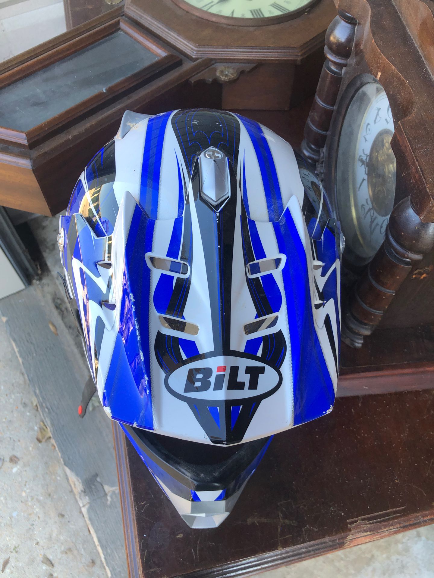 BiLT racing helmet