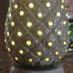 Vintage Pineapple Lamp