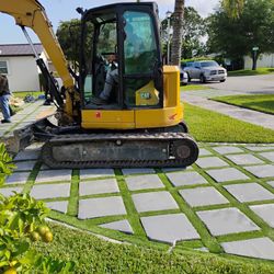 Bobcat Excavadora Volteo 