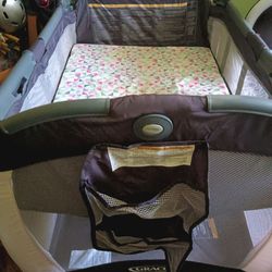 Graco Pack And Play Play Yard. Two Levels.