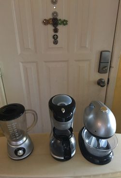 Blender, mixer and coffee maker machine