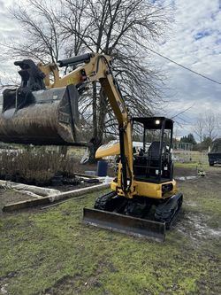 Caterpillar Mini excavator