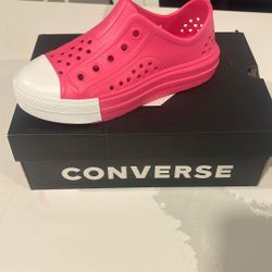 Girls Converse