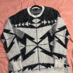 Oversized Sweater Fluffy Pattern Small