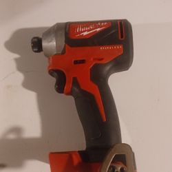 Milwaukee impact Drill M18 