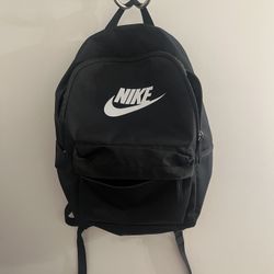 🔥 Nike Backpacks & More! 🔥