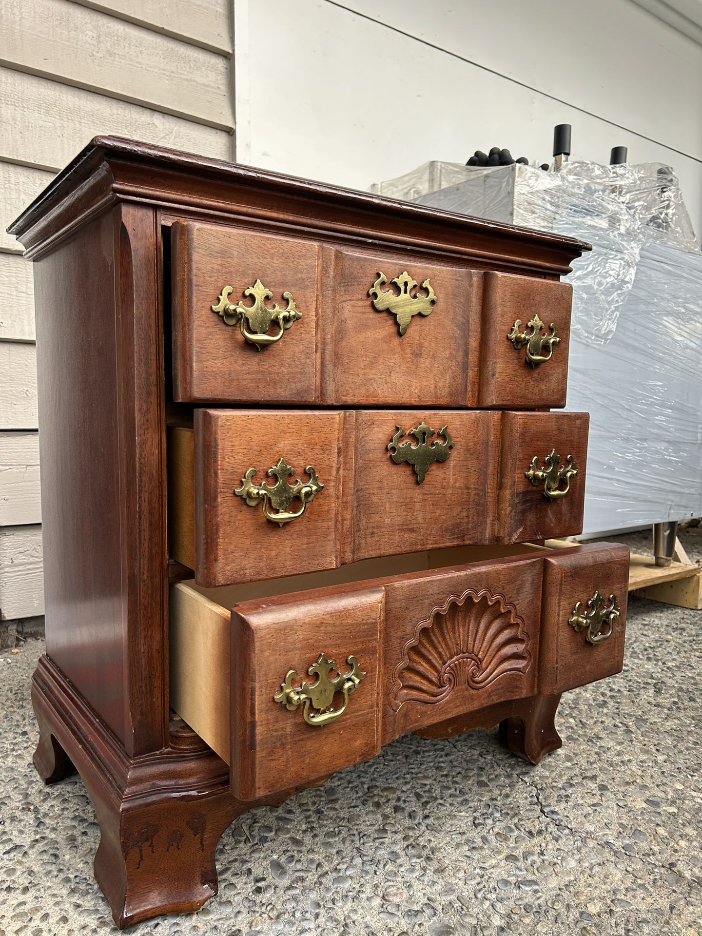 Solid Wood Vintage Style Small Dresser / Nightstand - Hand Carved Shell Design
