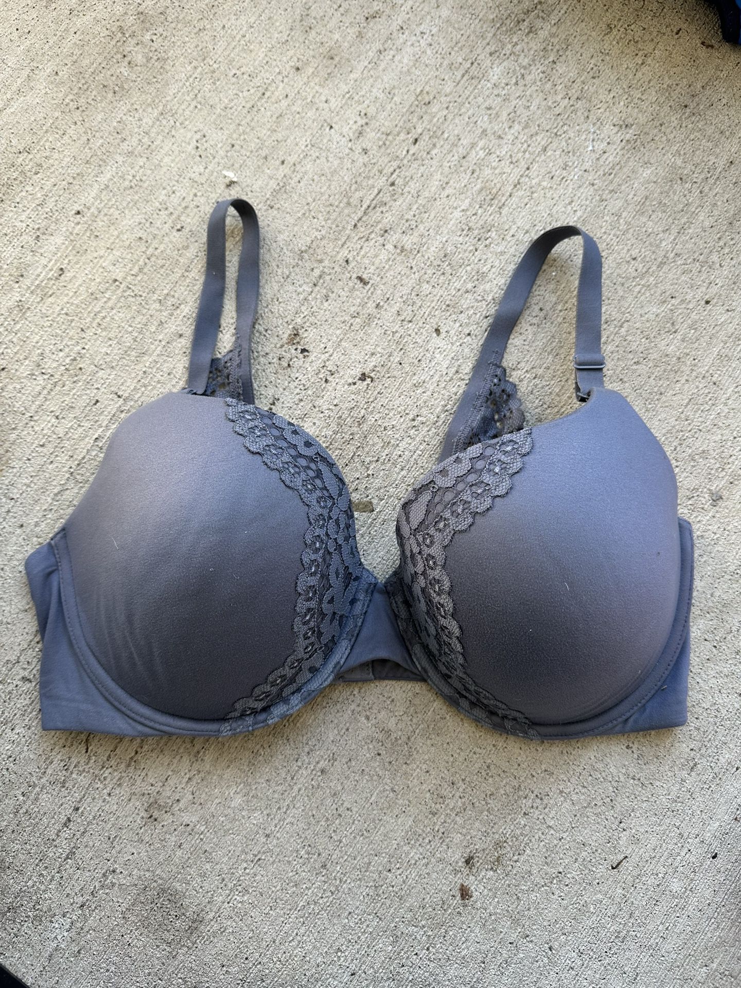 Victoria’s Secret Gray Lace Perfect Shape Model Push Up Bra Size 36DD