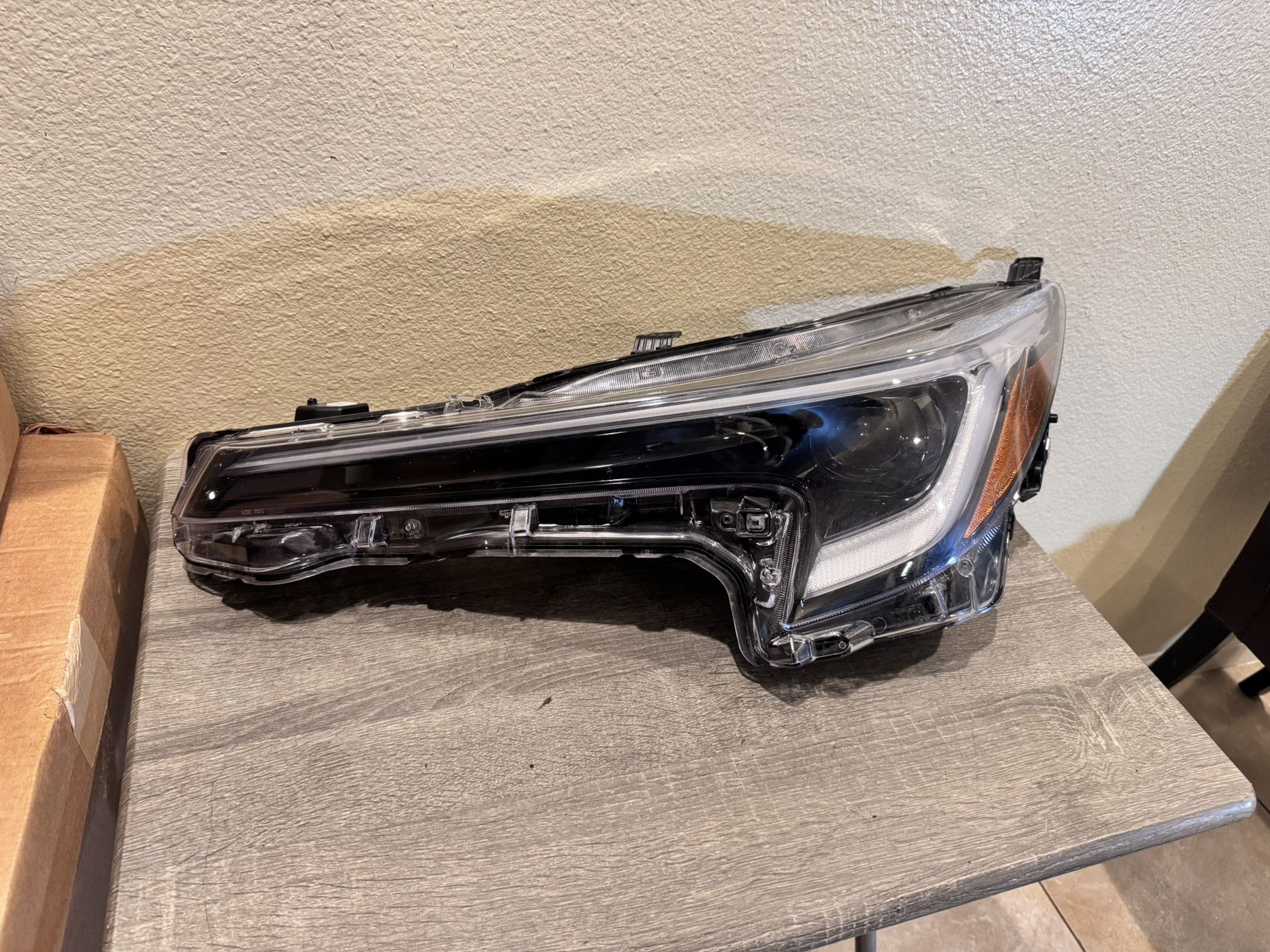 2023 To 2024 TOYOTA COROLLA LH HEADLIGHT LED