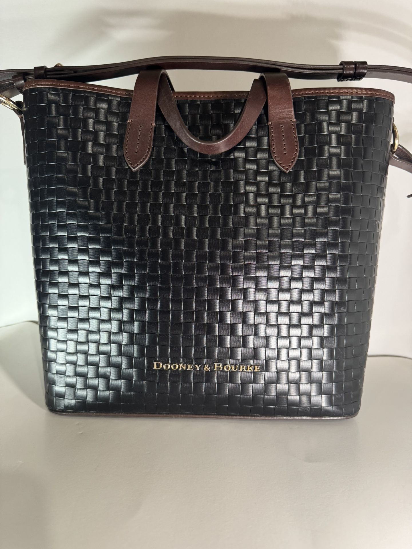 Dooney & Bourke Bag