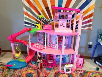 Barbie dream house