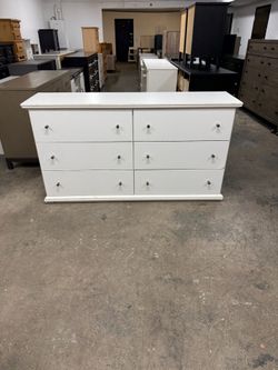 See Page for Matching Nightstands - White 6 Drawer Dresser